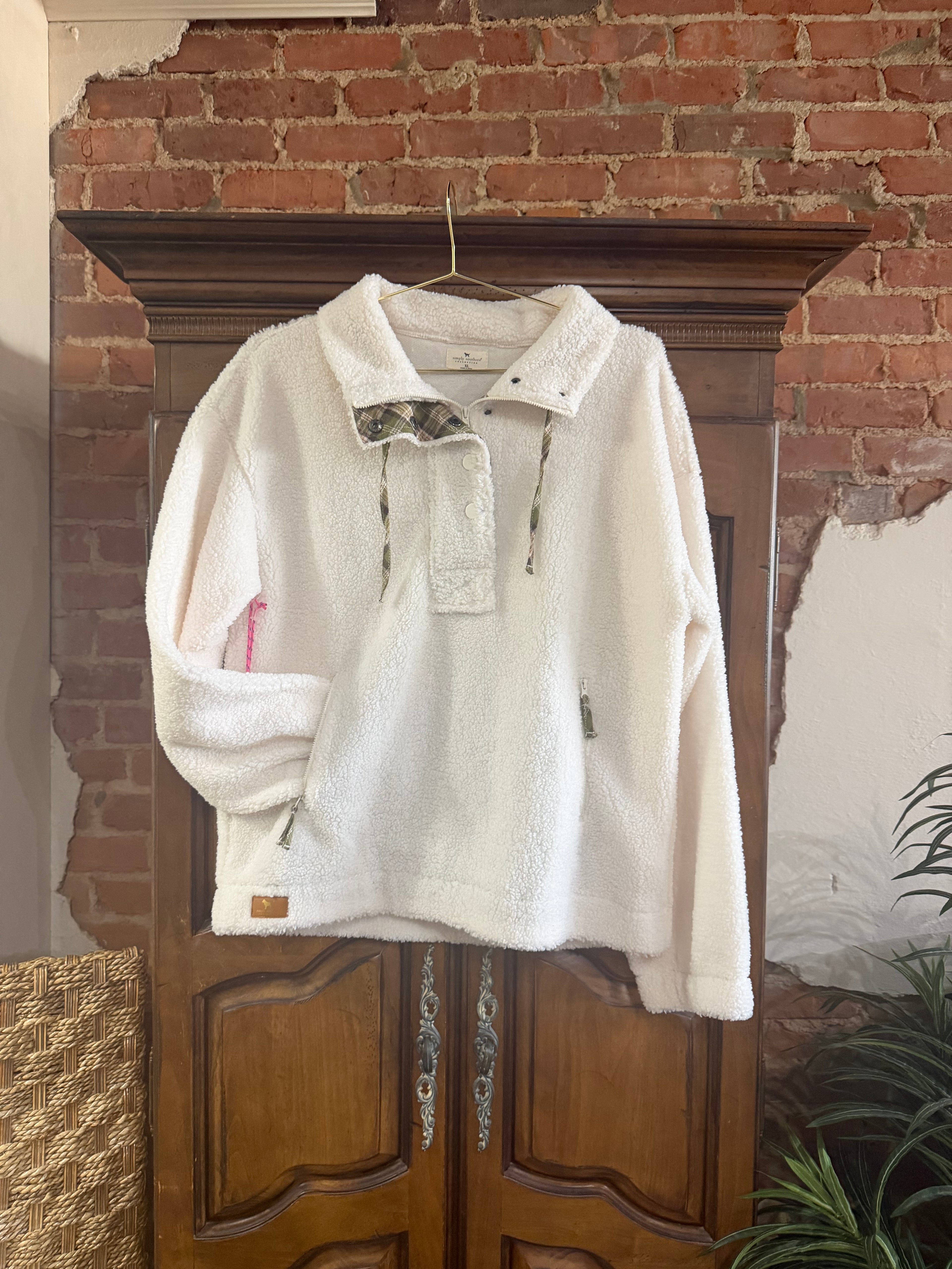 SS Cream Pullover