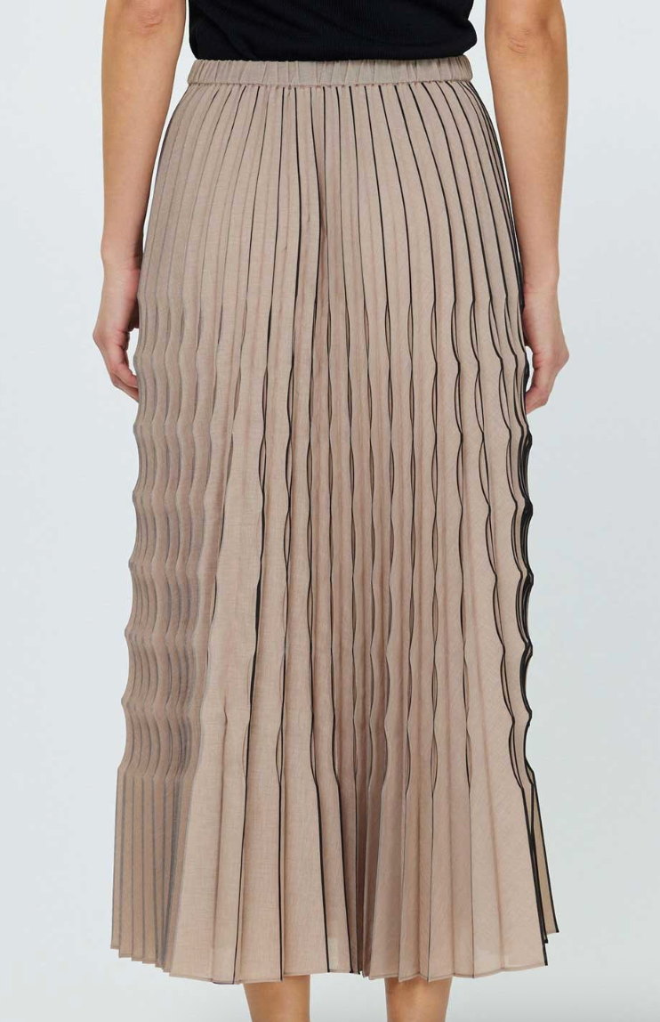 Tip Top Taupe